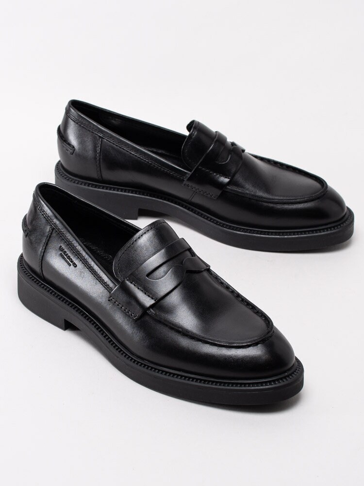 cody tassel loafer