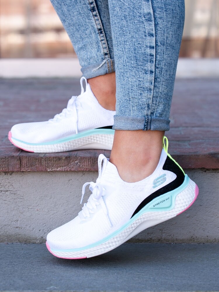 skechers solar fuse 13325