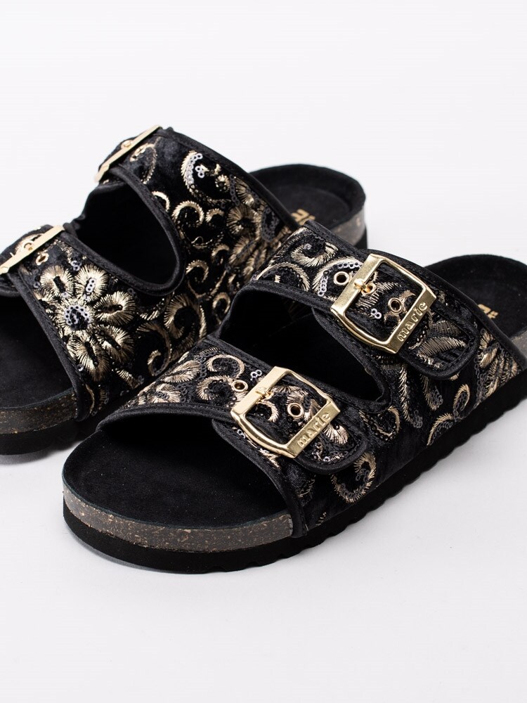 Sköna Marie Livia Black Svarta tvåremssandaler med guldigt broderi och spännen Damskor | Skoman. Sköna Marie Livia Black Svarta tvåremssandaler med guldigt broderi och spännen Damskor | Skoman.
