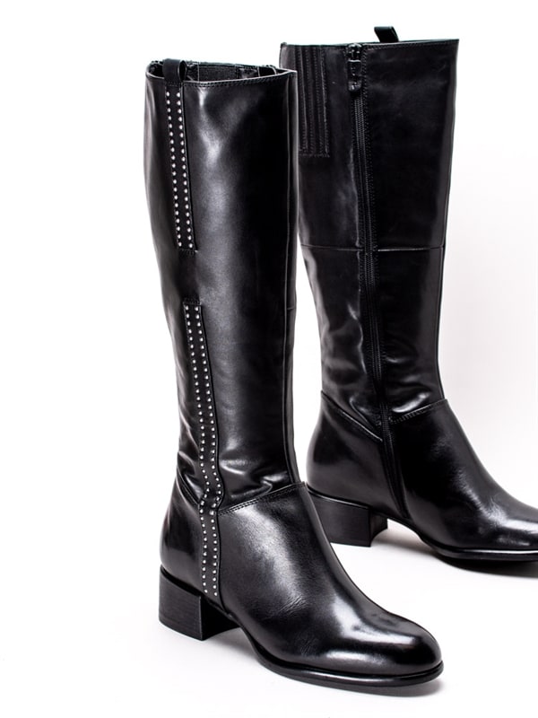 Tamaris 1 25575 33 001 Black Svarta stövlar med nitar Tamaris 1 25575 33 001 Black Svarta stövlar med nitar
