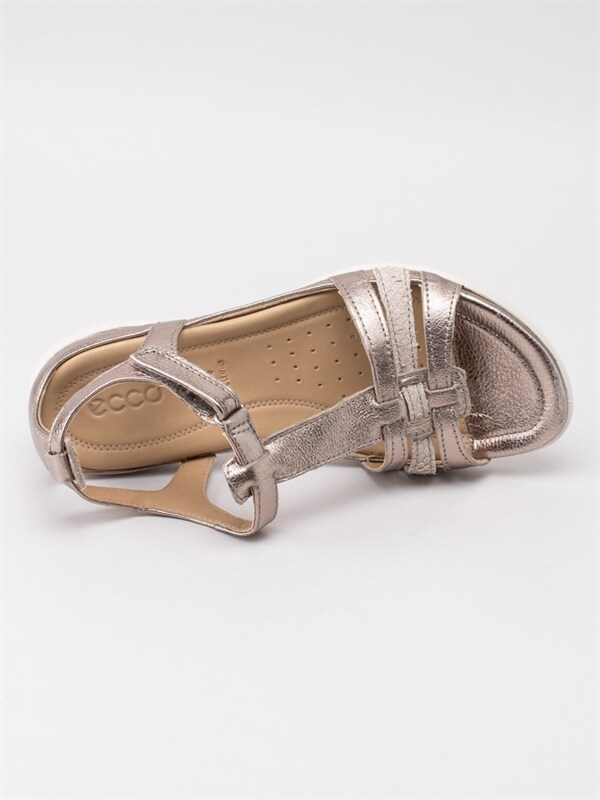 Ecco Flash Moon Rock Metallic Silver metalliska sandaler i skinn Damskor | Skoman.se Ecco Flash Moon Rock Metallic Silver metalliska sandaler i skinn Damskor | Skoman.se