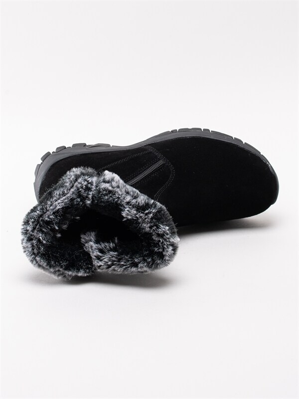 Eskimo Olara Black Svarta mockaboots med dubbar Damskor Eskimo Olara Black Svarta mockaboots med dubbar Damskor