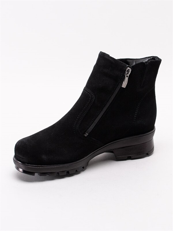 Aaltonen 96390 63 181 Black Svarta ullfodrade boots med dubbar Damskor | Skoman.se Aaltonen 96390 63 181 Black Svarta ullfodrade boots med dubbar Damskor | Skoman.se