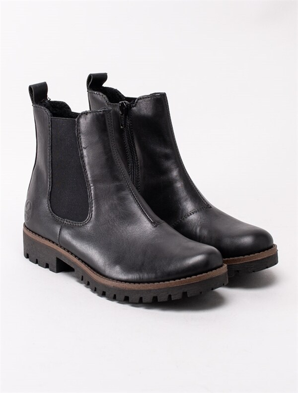 Rieker Black – Svarta fodrade boots i skinn Damskor Rieker Black – Svarta fodrade boots i skinn Damskor
