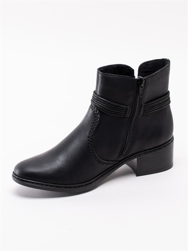 Rieker 77658 00 Black Svarta boots med snöre runt vrist Rieker 77658 00 Black Svarta boots med snöre runt vrist