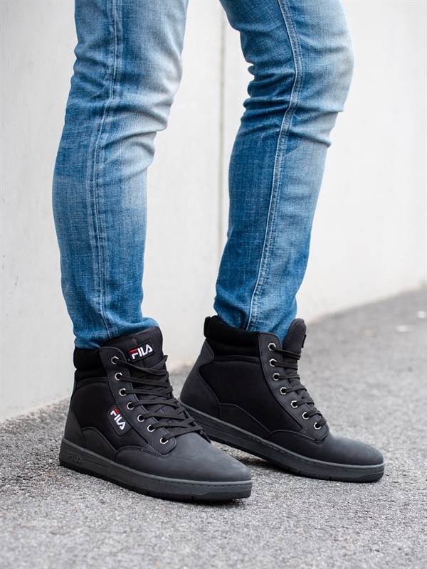 svarta höga sneakers svarta höga sneakers