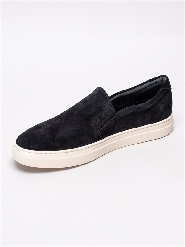 vagabond slip on sneakers