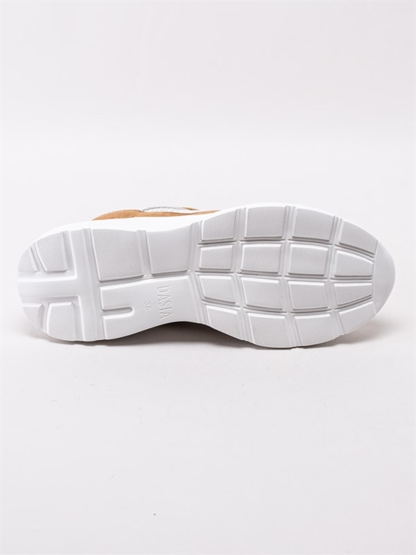 Dasia June Multi White Vita chunky sneakers med gulddetalj Dasia June Multi White Vita chunky sneakers med gulddetalj