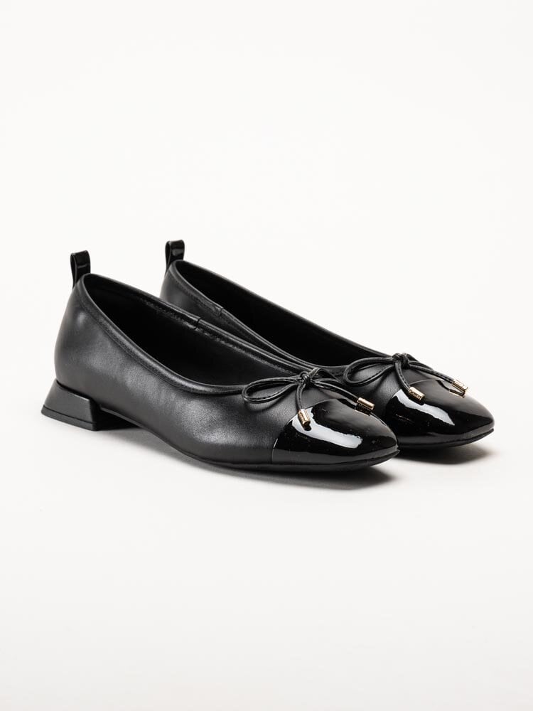 Clarks - Ubree15 Poppy D - Svarta ballerina pumps i skinn