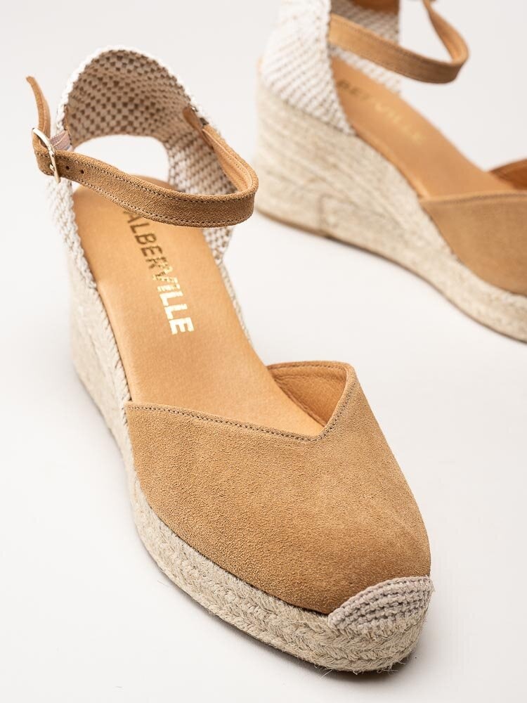 Alberville - Ljusbruna kilklackade espadrillos