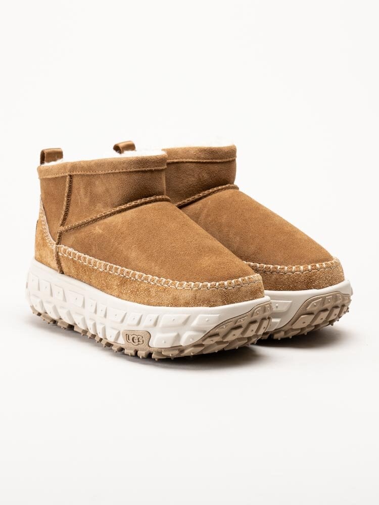 UGG - W Venture Daze Ultra Mini - Ljusbruna fodrade boots i mocka