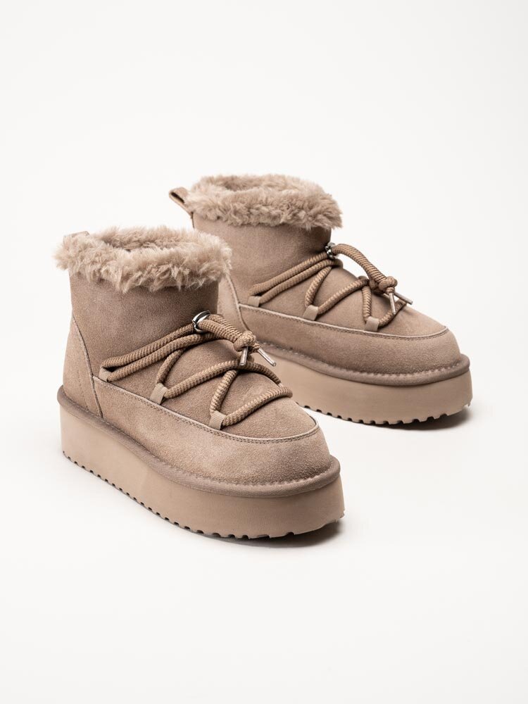 Duffy - Beige fodrade platåboots i mocka