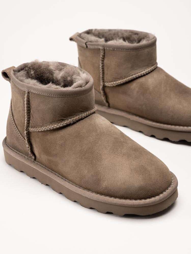 Rugged Gear - Bondi Mini LUXE - Grå fårskinnsfodrade boots i mocka