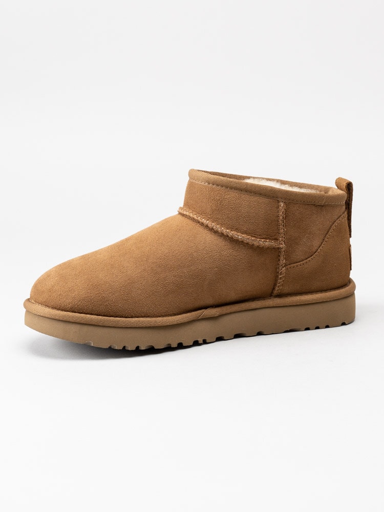 UGG - W Classic Ultra Mini - Ljusbruna ullfodrade vinterboots i mocka