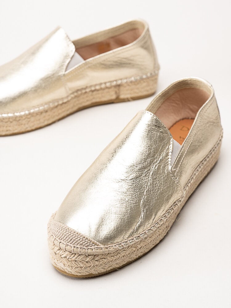 Duffy - Guldmetallic espadrillos i skinn