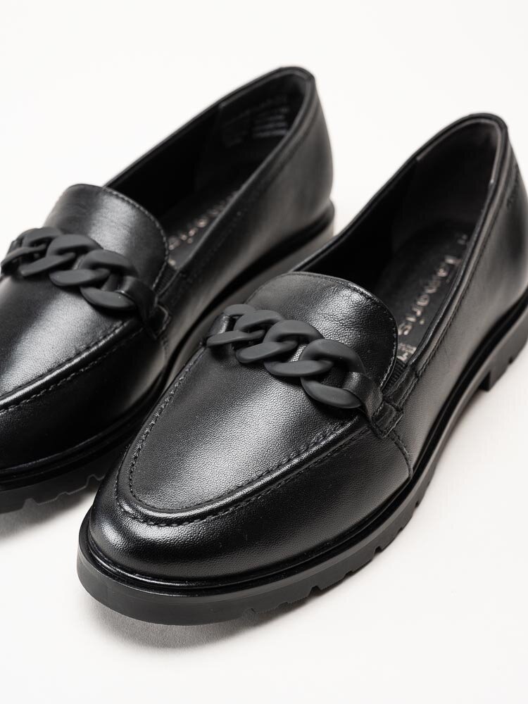 Tamaris - Svarta loafers i skinn