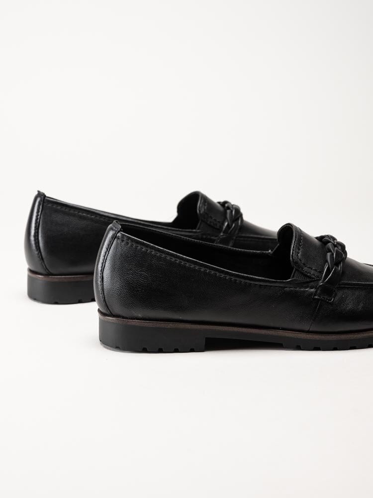 Tamaris - Svarta loafers i skinn