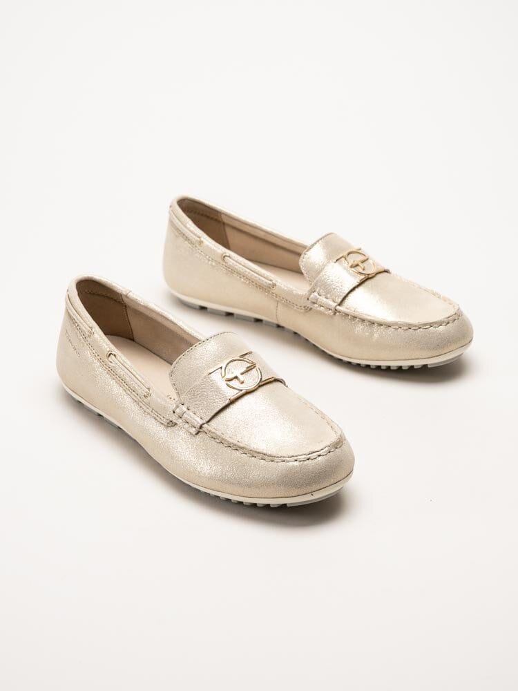 Tamaris - Guldiga loafers i mocka