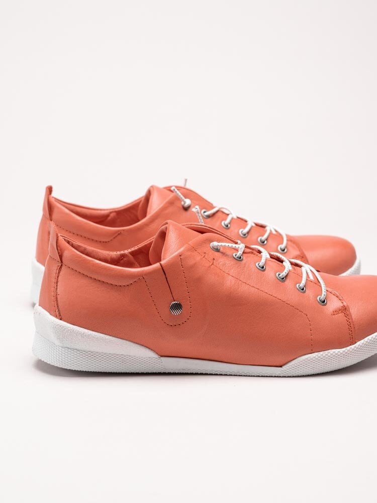 Charlotte of Sweden - Orange sneakers i skinn