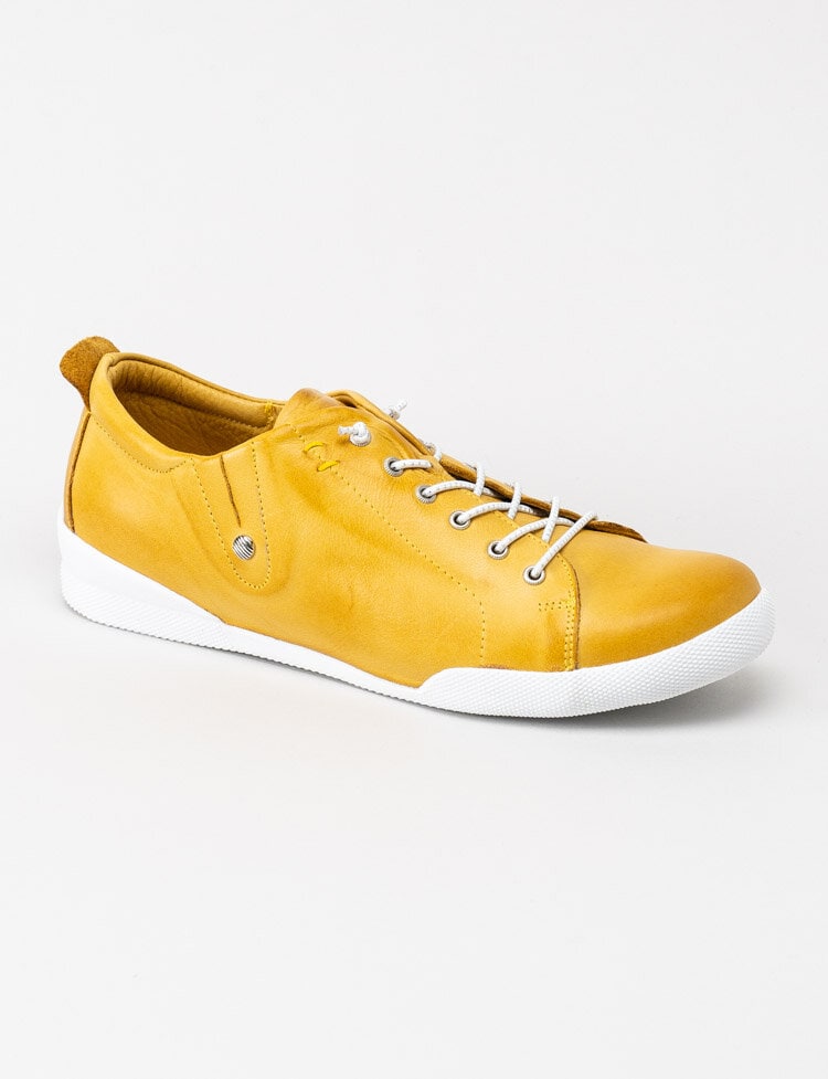 Charlotte of Sweden - Gula sneakers i skinn