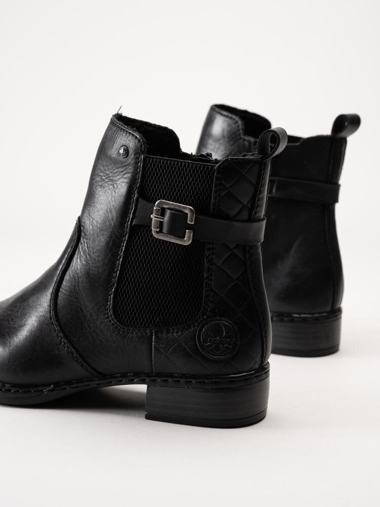 Rieker - Svarta chelsea boots i skinn