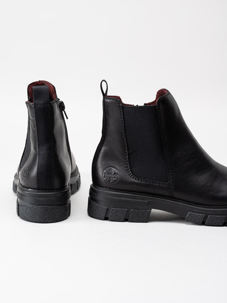 Rieker - Svarta grova chelsea boots i skinn