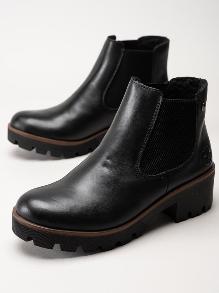 Rieker - Svarta fodrade chelsea boots i skinn