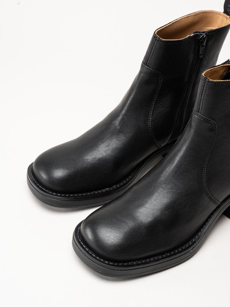 Ten Points - Ingrid - Svarta boots i skinn