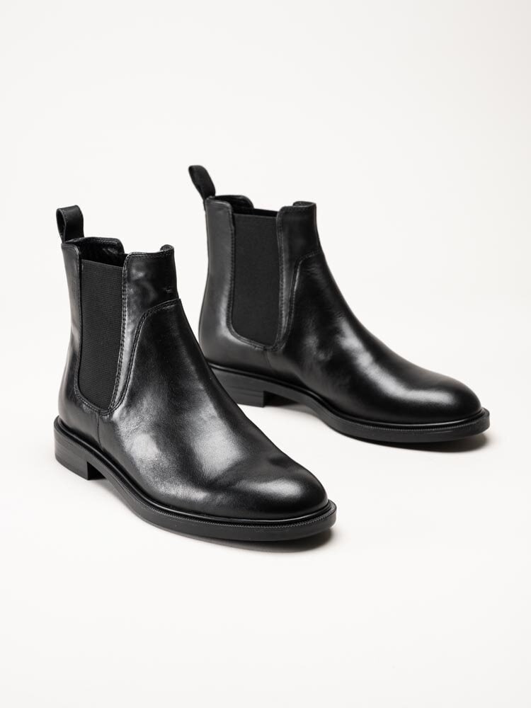 Vagabond - Amina - Svarta chelsea boots i skinn