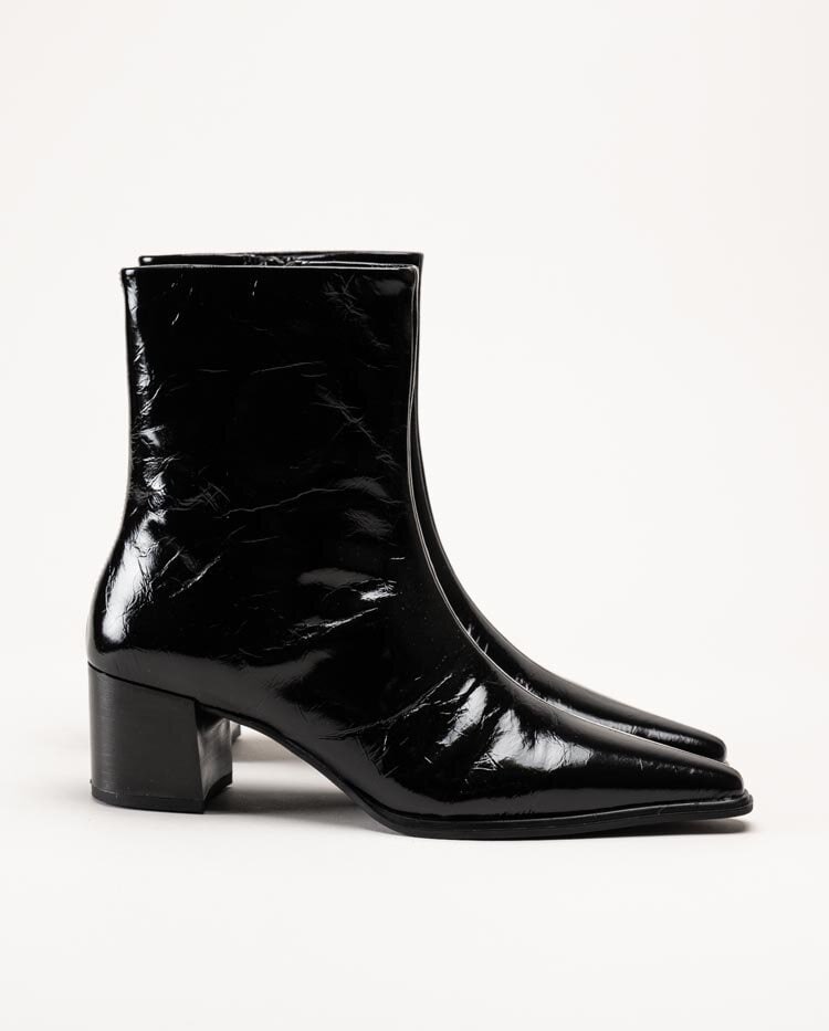 Vagabond - Giselle - Svarta boots i lackskinn