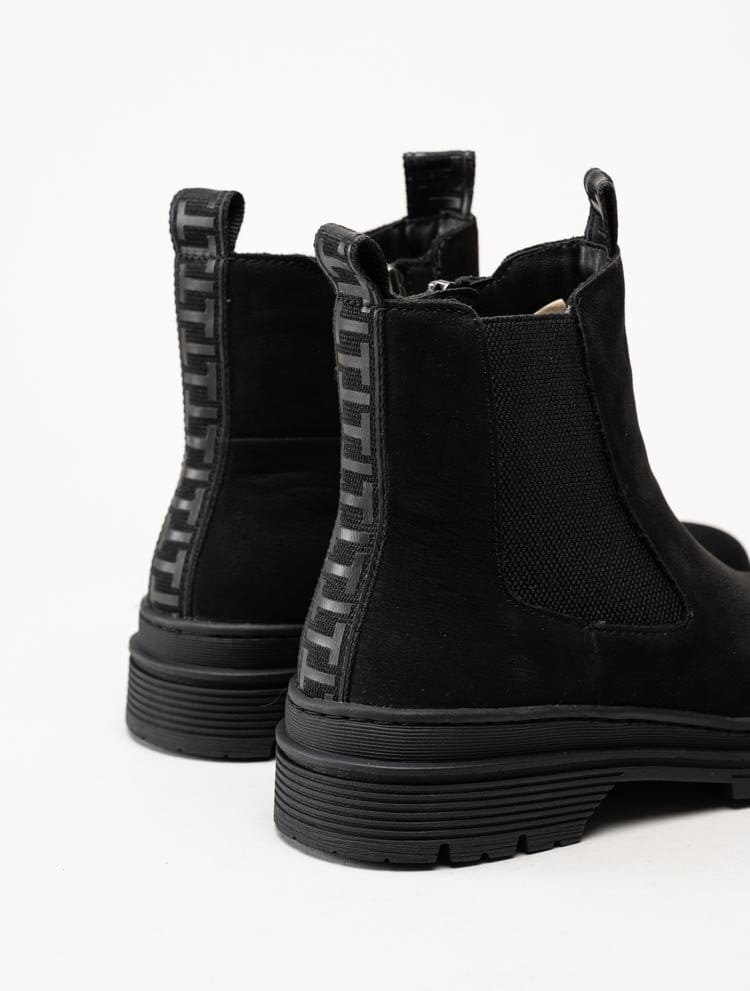 Tamaris - Svarta chelsea boots i nubuck