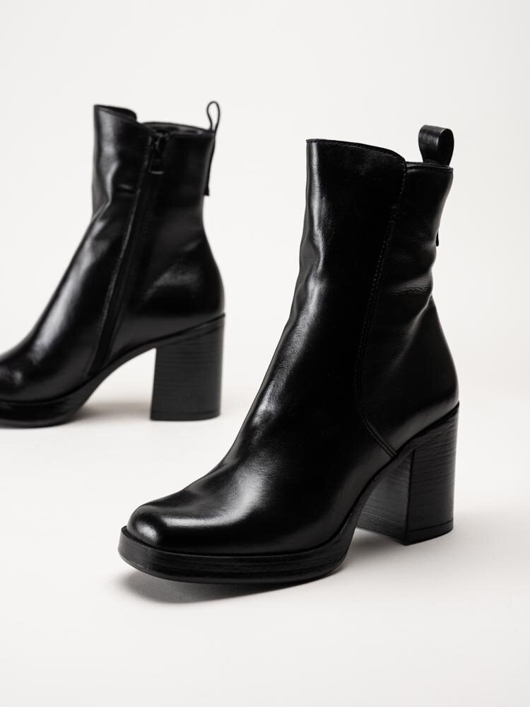 Mjus - Micaela - Svarta boots i skinn