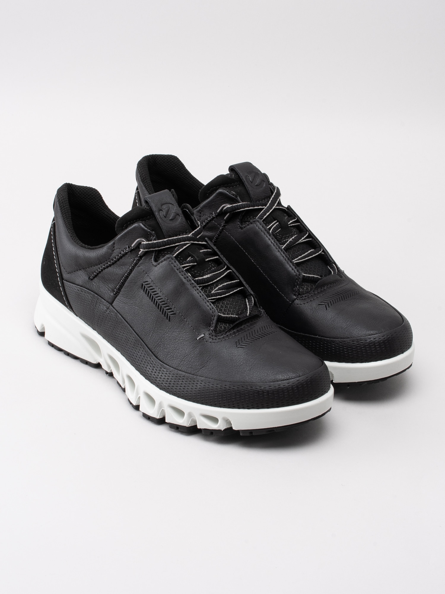 Ecco OmniVent GTX Black Svarta vattentäta sneakers Herrskor