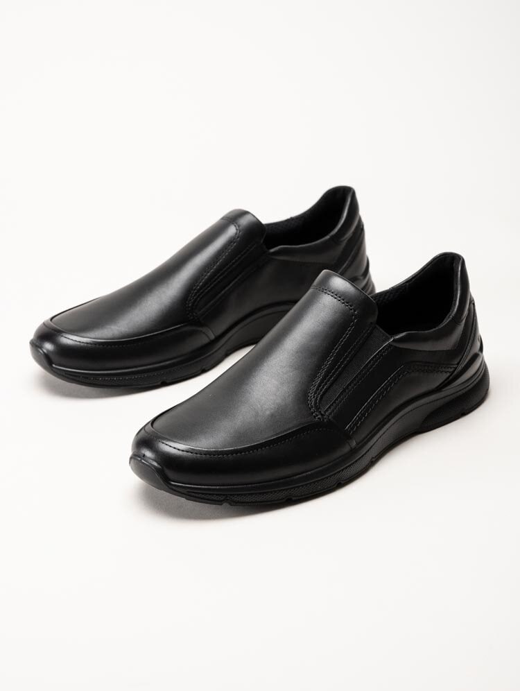 Ecco - Irving - Svarta slip on skor i skinn