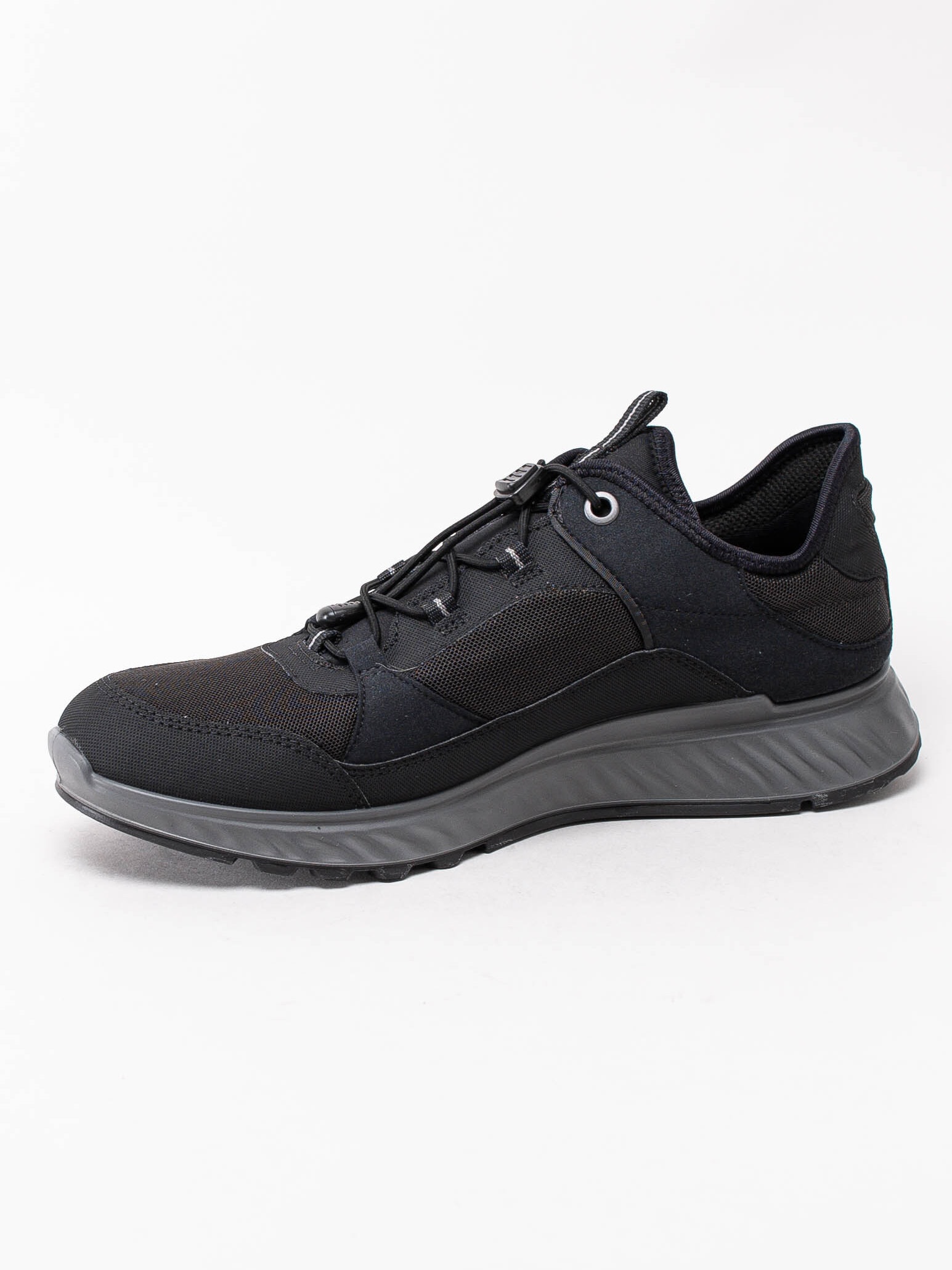 Ecco - Exostride M low GTX - Svarta fritidsskor med Gore-Tex