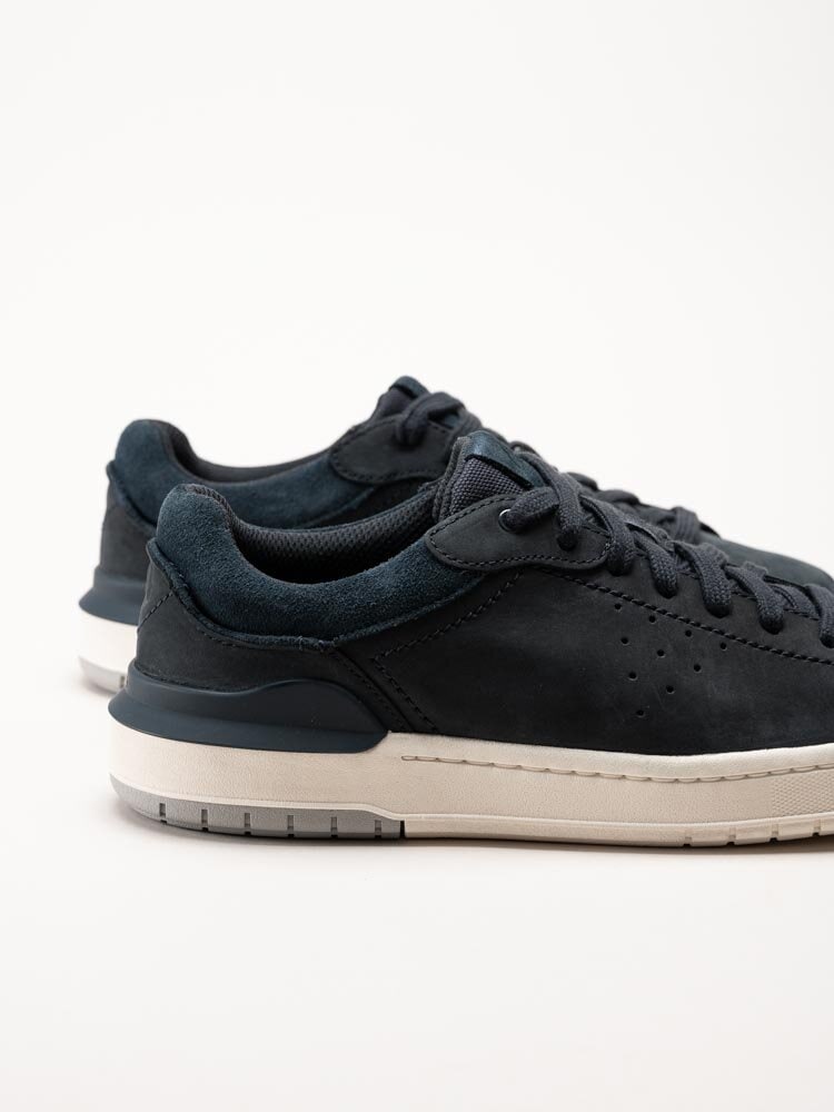 Clarks - Courtlite2 Run G - Blå retroinspirerade sneakers i nubuck