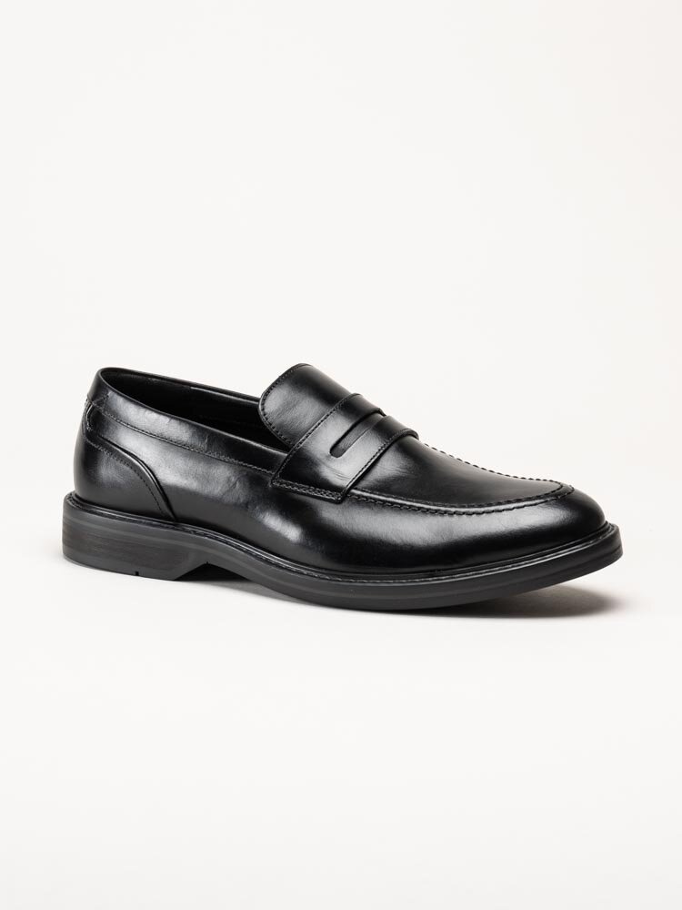 Clarks - Aldwin Step - Svarta pennyloafers i skinn