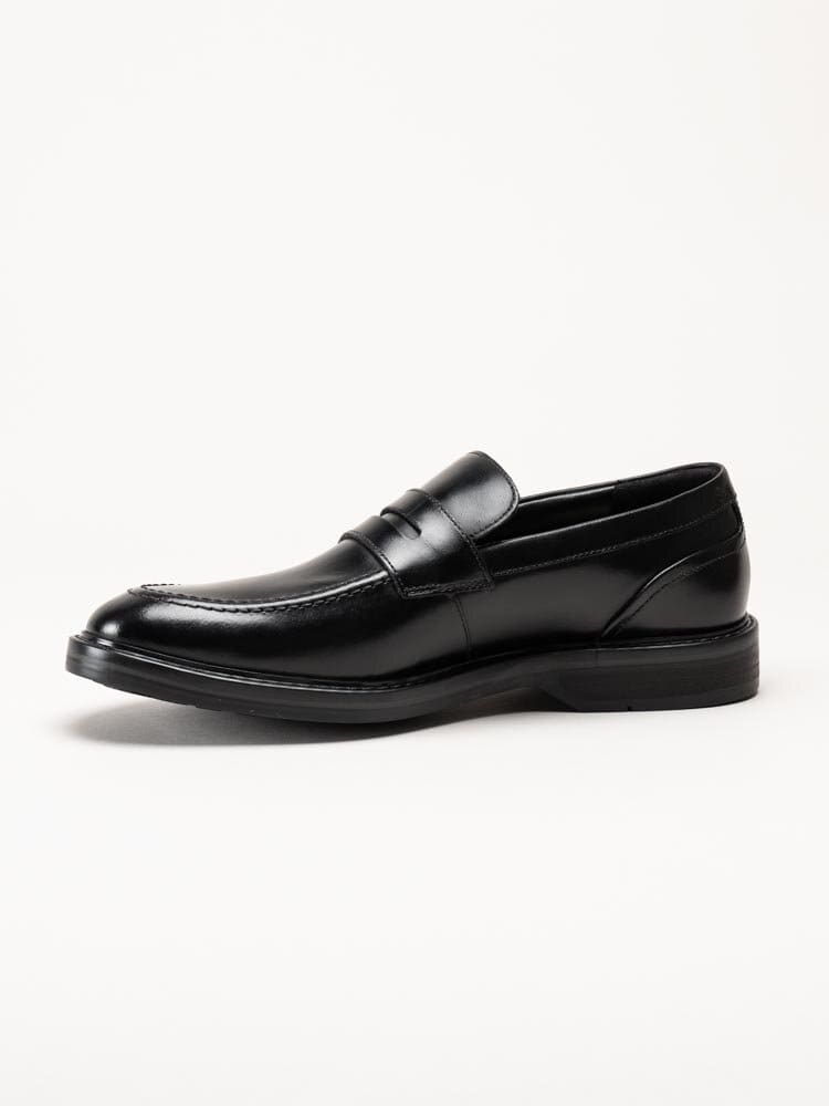 Clarks - Aldwin Step - Svarta pennyloafers i skinn