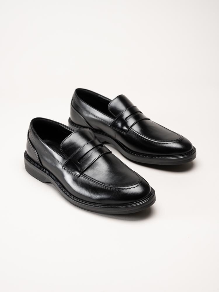 Clarks - Aldwin Step - Svarta pennyloafers i skinn