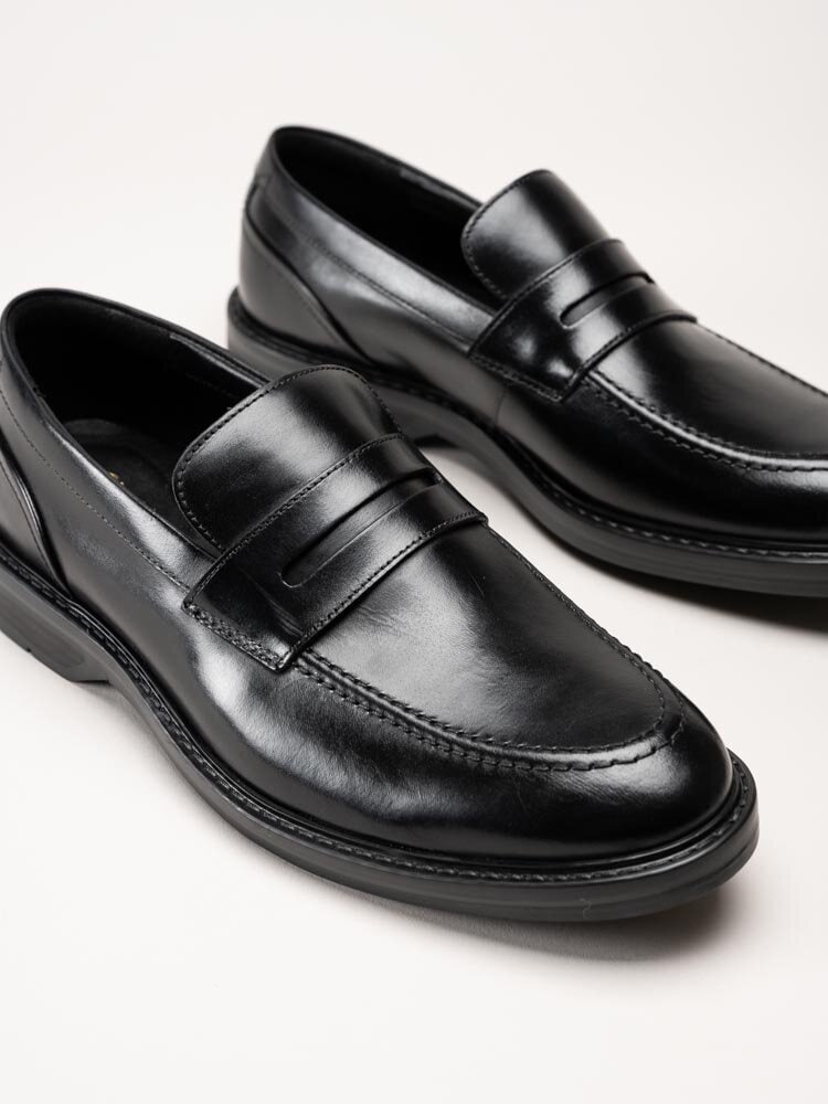 Clarks - Aldwin Step - Svarta pennyloafers i skinn