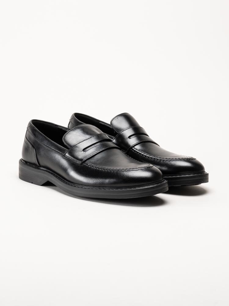 Clarks - Aldwin Step G - Svarta pennyloafers i skinn