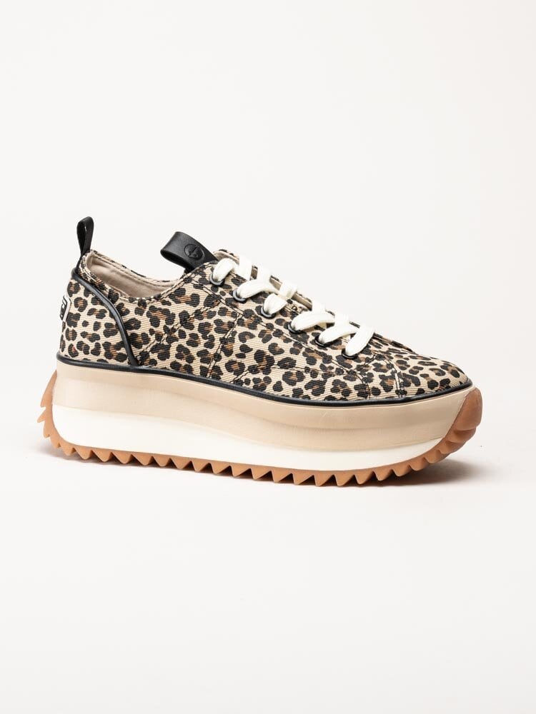 Tamaris - Leopardmönstrade platåsneakers i canvas