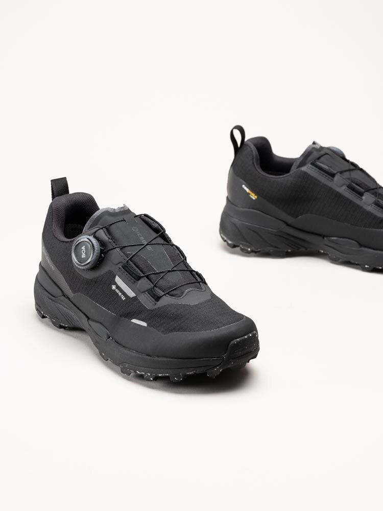 Icebug - Rover 2 Wmns BUGrip GTX - Svarta promenadskor med dubbar