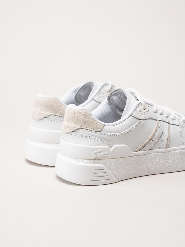 Lacoste - L002 EVO - Vita sneakers i skinn och mocka