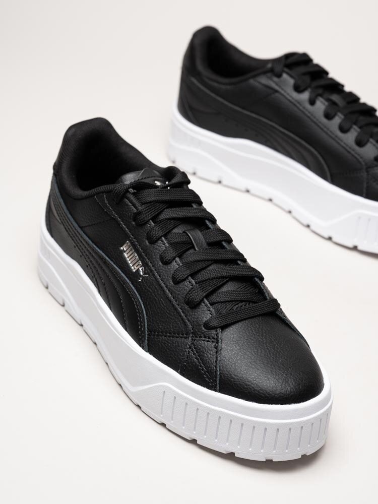 Puma - Karmen II L - Svarta platåsneakers i skinn