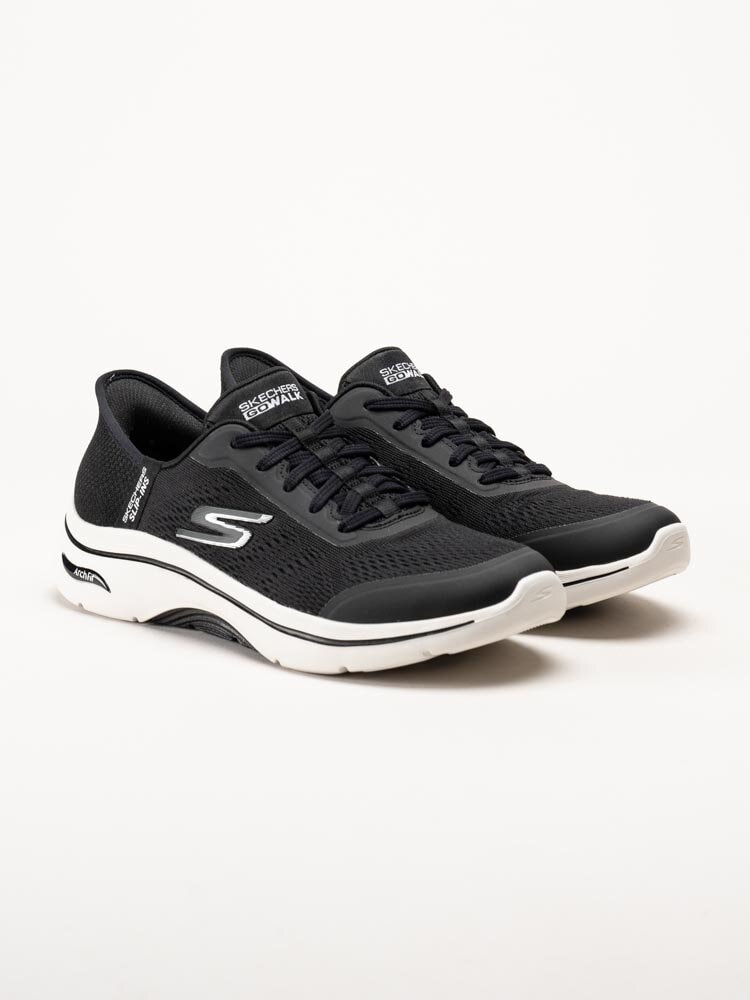 Skechers - Go Walk Arch Fit 2.0 Valencia - Svarta slip-ins sportskor i textil