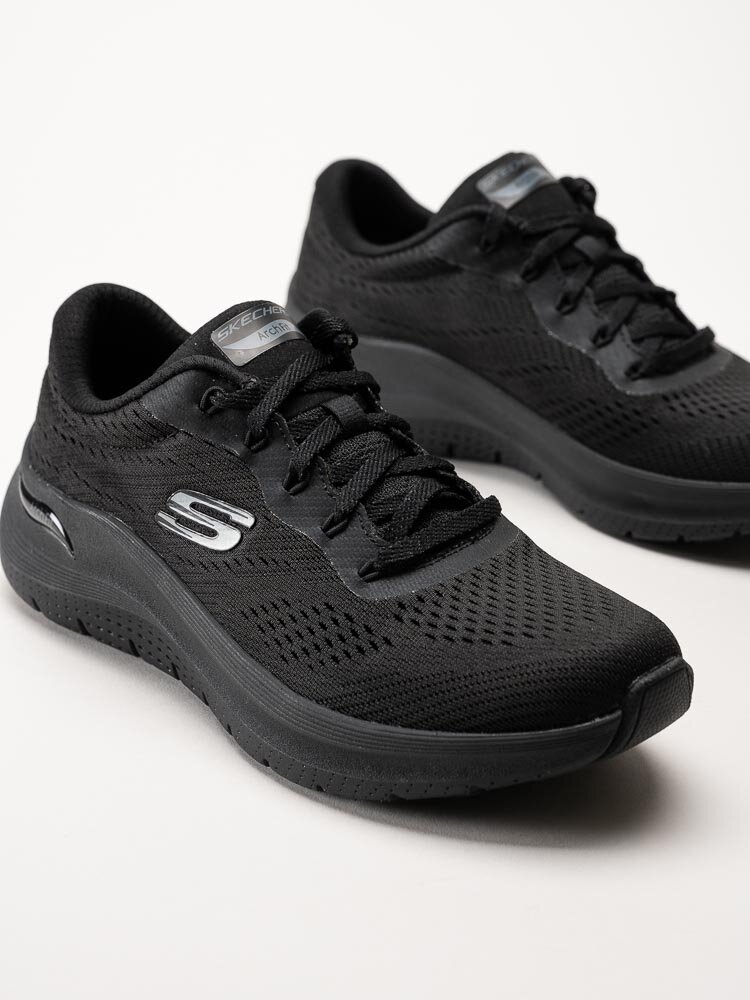 Skechers - Arch Fit 2.0 Big League - Svarta sportskor i textil