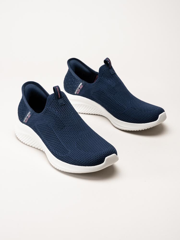 Skechers - Ultra Flex 3.0 Easy Win - Navyfärgade slip-ins sneakers i textil