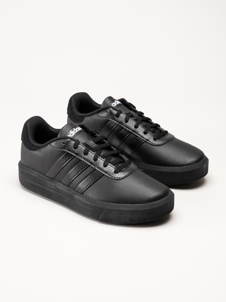 Adidas - Court Platform - Svarta sneakers i skinnimitation