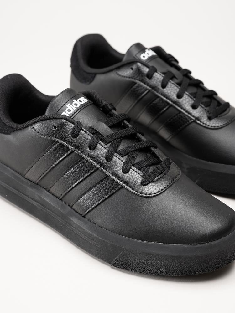 Adidas - Court Platform - Svarta sneakers i skinnimitation